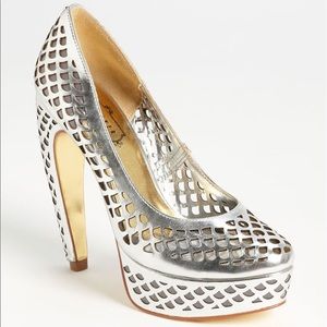 *NEW* TED BAKER LONDON “Poppy” Pump Shoes (US 5.5)
